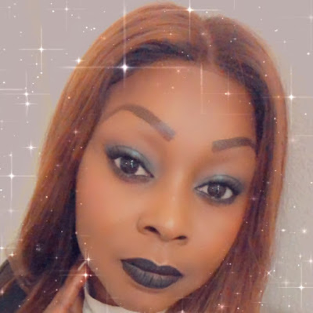 Meet your Posher, Adja fatou